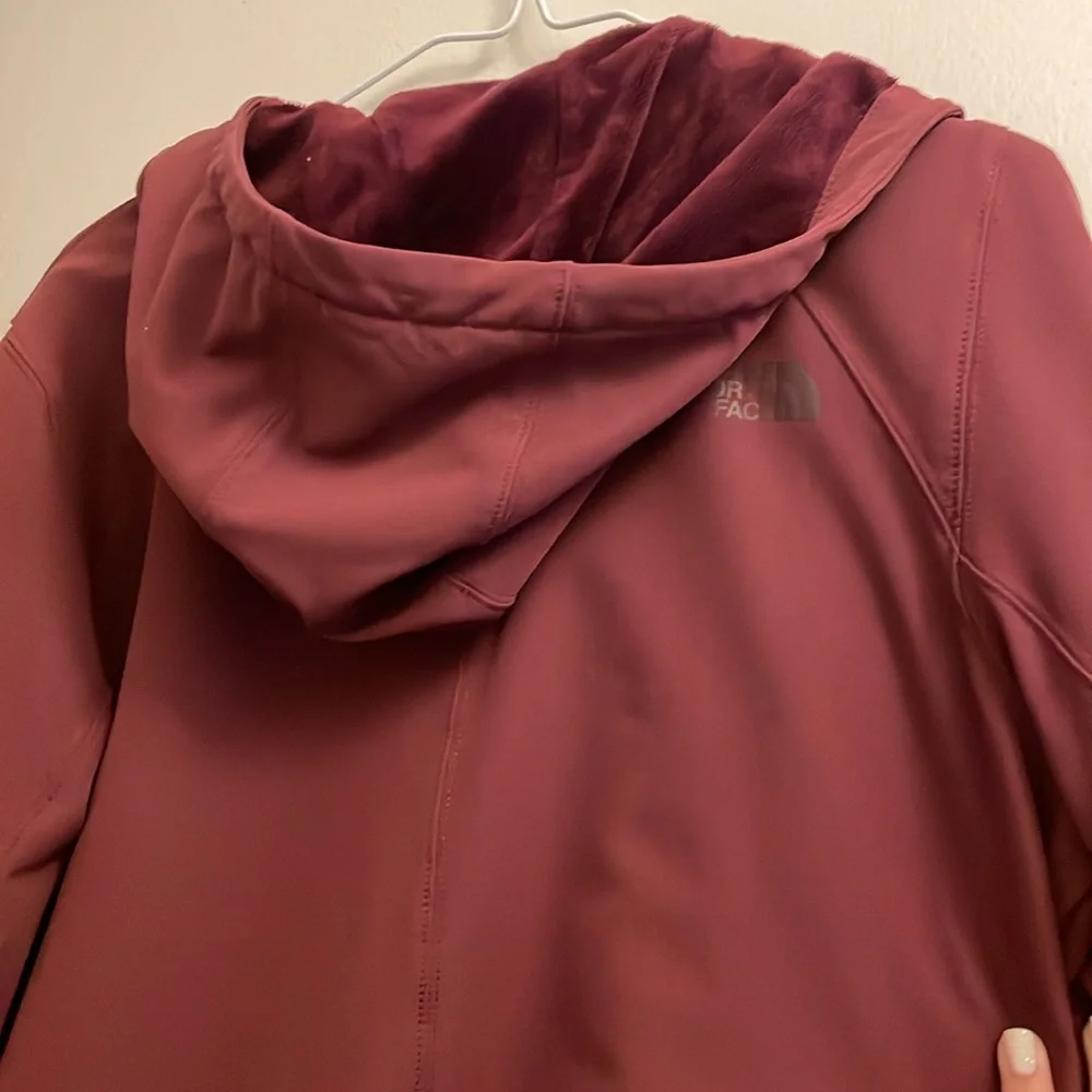 The North Face Women's Burgundy Jacket - Picture 6 of 6